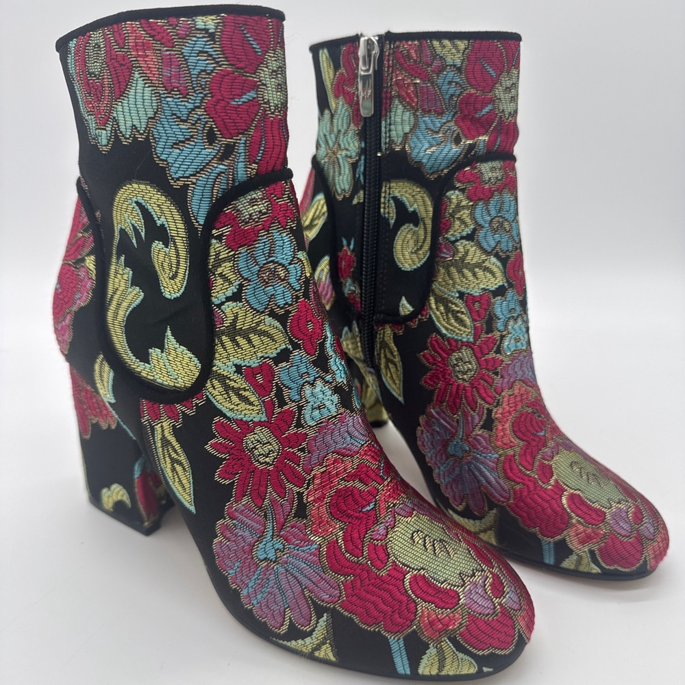 MARC FISHER Embroidered Black Red Floral Ankle Boots Size 6M